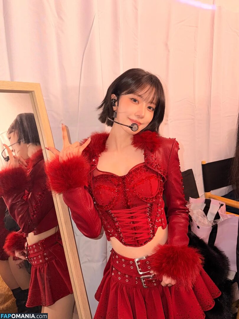 39saku_chan / LESSERAFIM / Sakura Miyawaki 宮脇 咲良 Nu OnlyFans  Foto vazada #7
