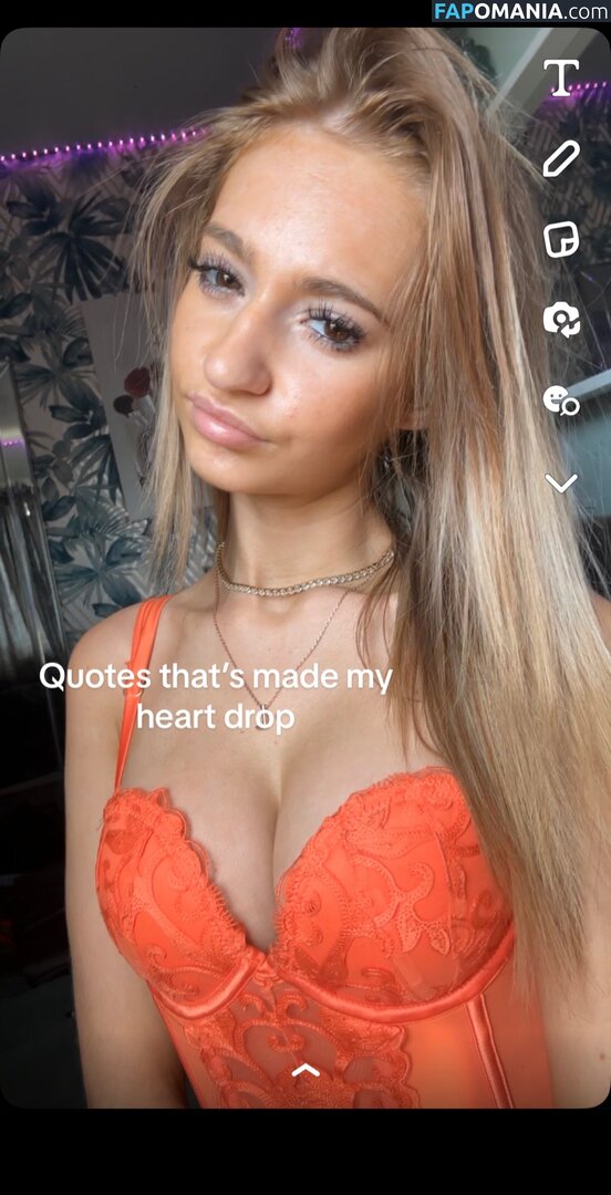 samanthapetite / x_samantha.345_x / ×_samantha.345_x Nu OnlyFans  Foto vazada #3