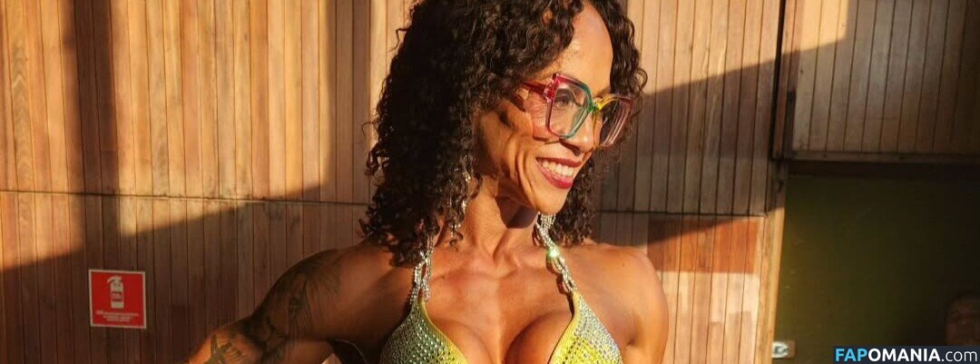 Sandra Andrade / Sandrinha Saradi / sandra fit / sandraandrade888 / sandrafit Nu OnlyFans  Foto vazada #4