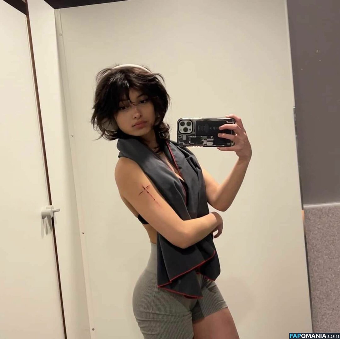 https: / protheme / sanyaaa / sanymaa / sanymaaa Nu OnlyFans  Foto vazada #101