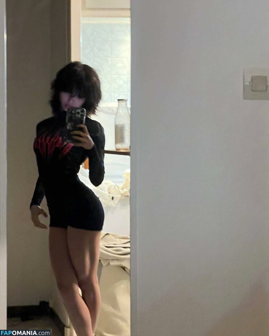 https: / protheme / sanyaaa / sanymaa / sanymaaa Nu OnlyFans  Foto vazada #103