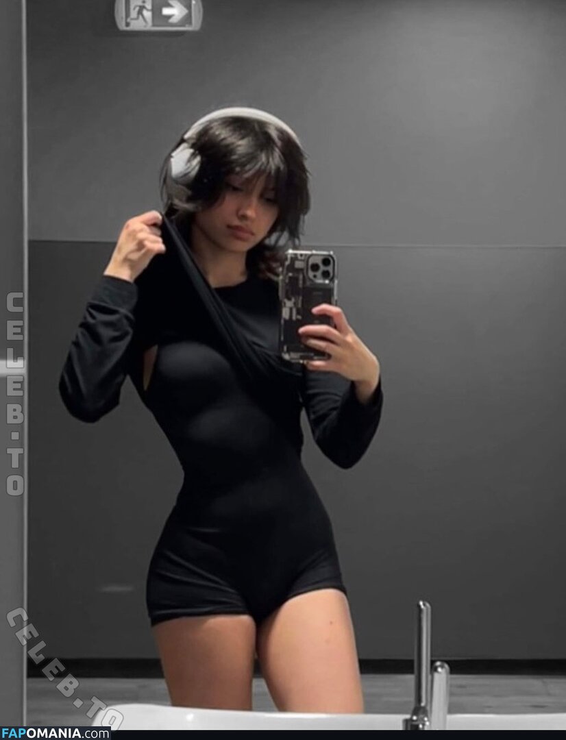 https: / protheme / sanyaaa / sanymaa / sanymaaa Nu OnlyFans  Foto vazada #137