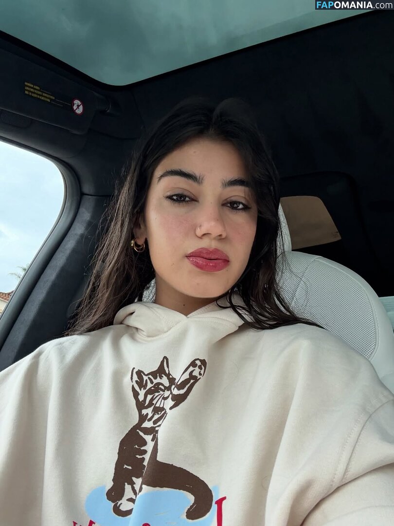 Sara Saffari / sarasaffari__ Nu OnlyFans  Foto vazada #391