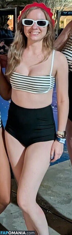 Sarahpodz / https: Nu OnlyFans  Foto vazada #5