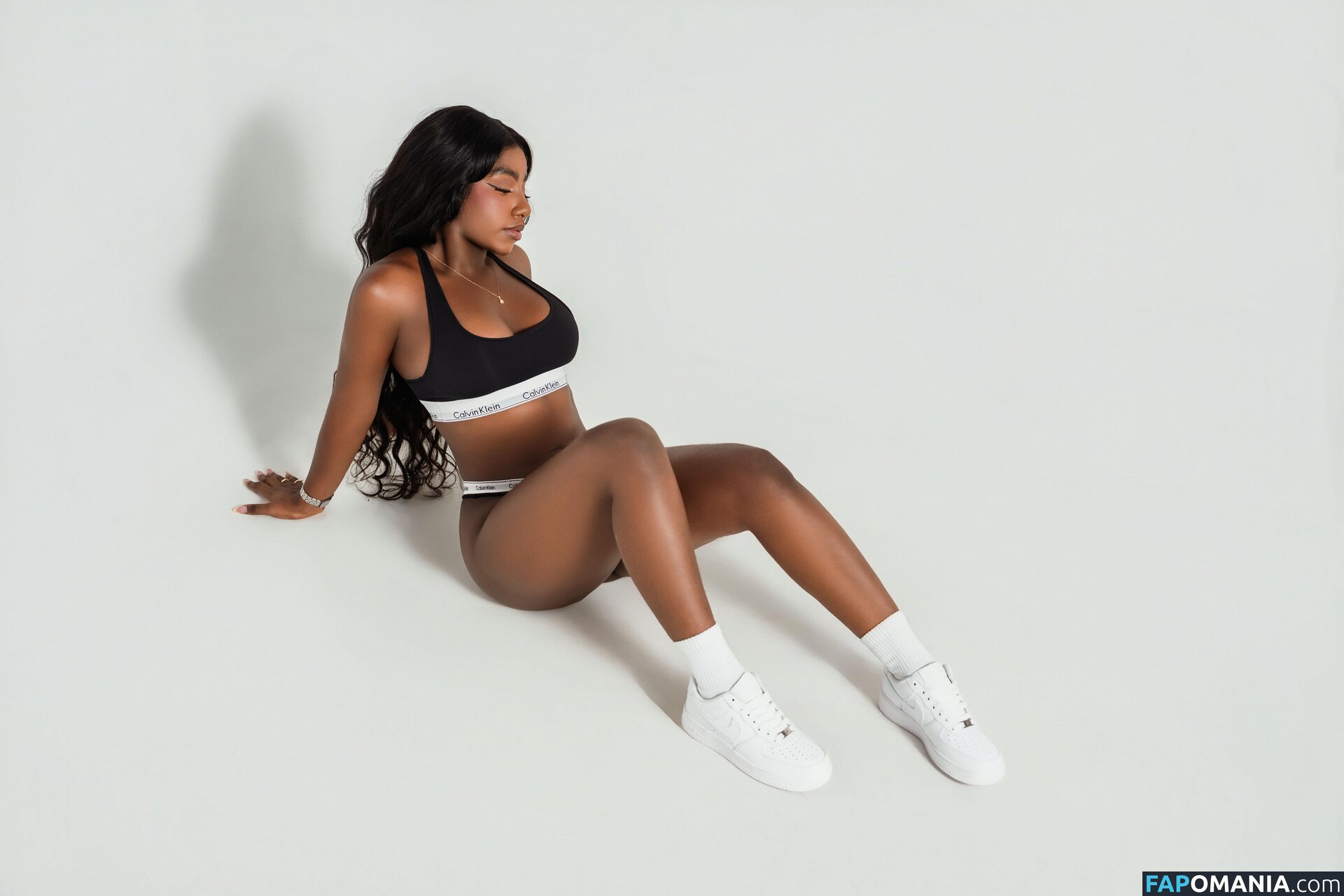 saramoroe1 Nu OnlyFans  Foto vazada #9