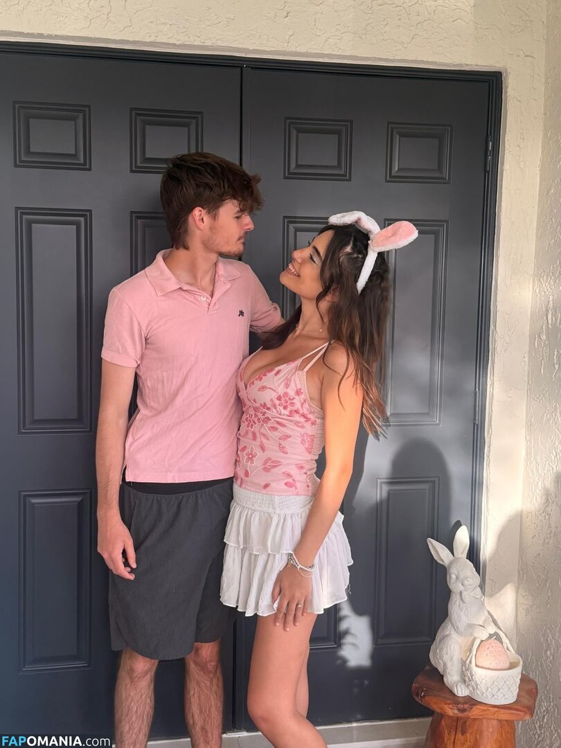 Saraxoxo / https: / saraxoxo_ Nu OnlyFans  Foto vazada #3