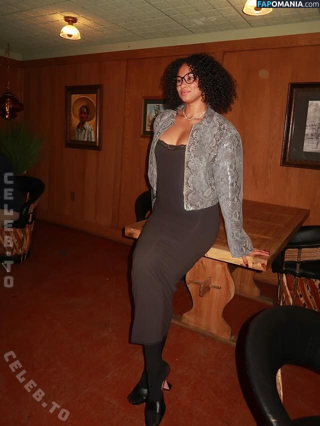 Satou Sabally / satou_sabally Nu OnlyFans  Foto vazada #3