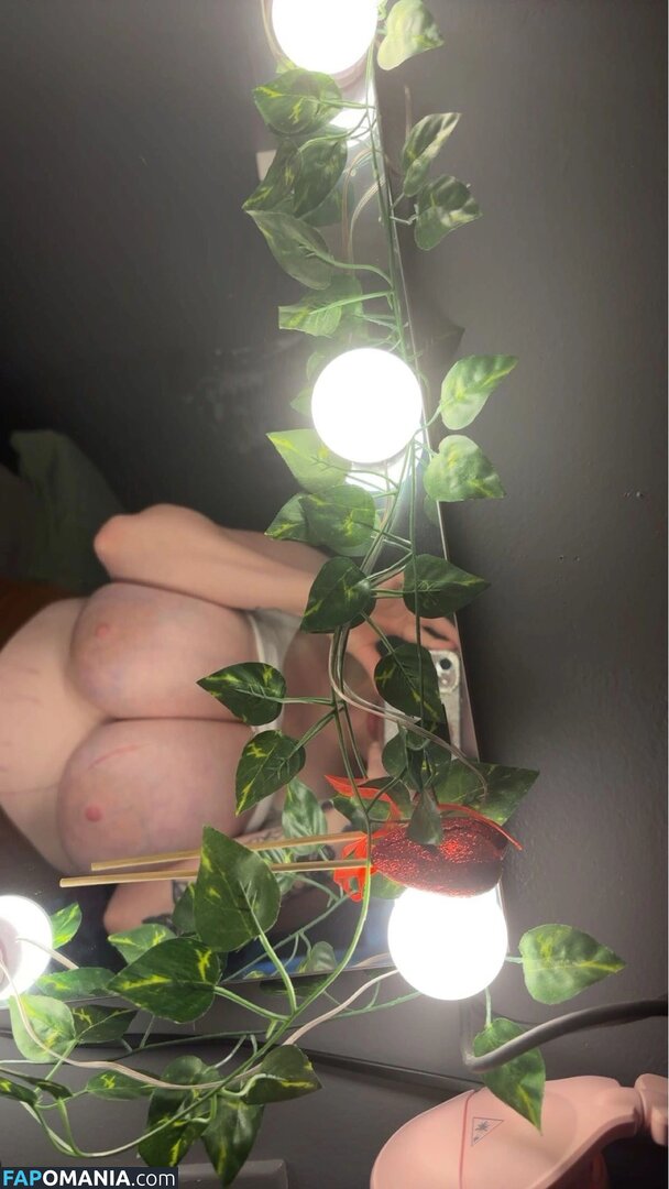 Savanna Becker / https: / savvrose5 Nu OnlyFans  Foto vazada #3