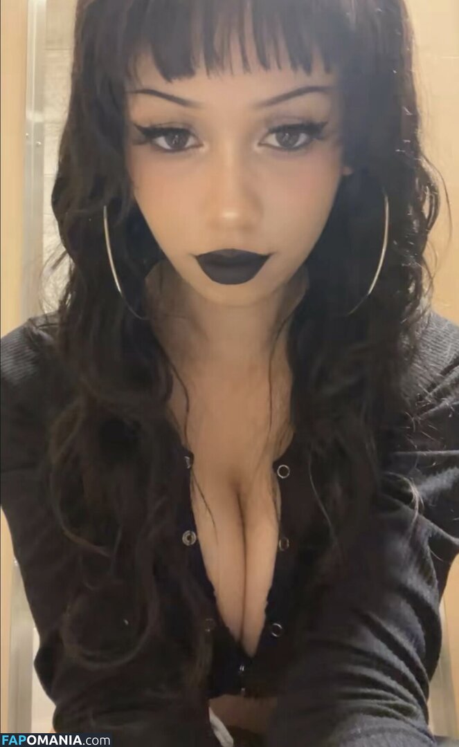 Scarlett Moon / https: / moonieseditz Nu OnlyFans  Foto vazada #1