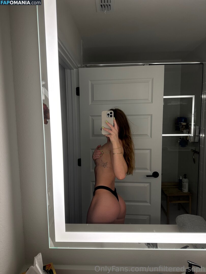 scoliosis.soph Nu OnlyFans  Foto vazada #6