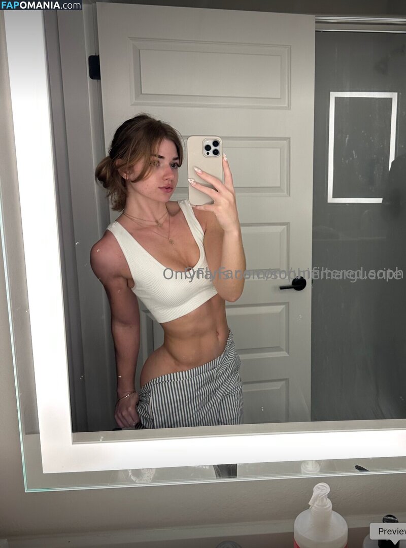 scoliosis.soph Nu OnlyFans  Foto vazada #8