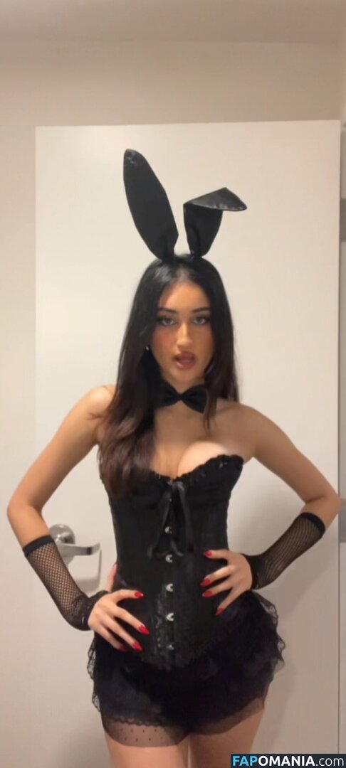 Selena_a.h Selena<3 / selena_a.h Nu OnlyFans  Foto vazada #1