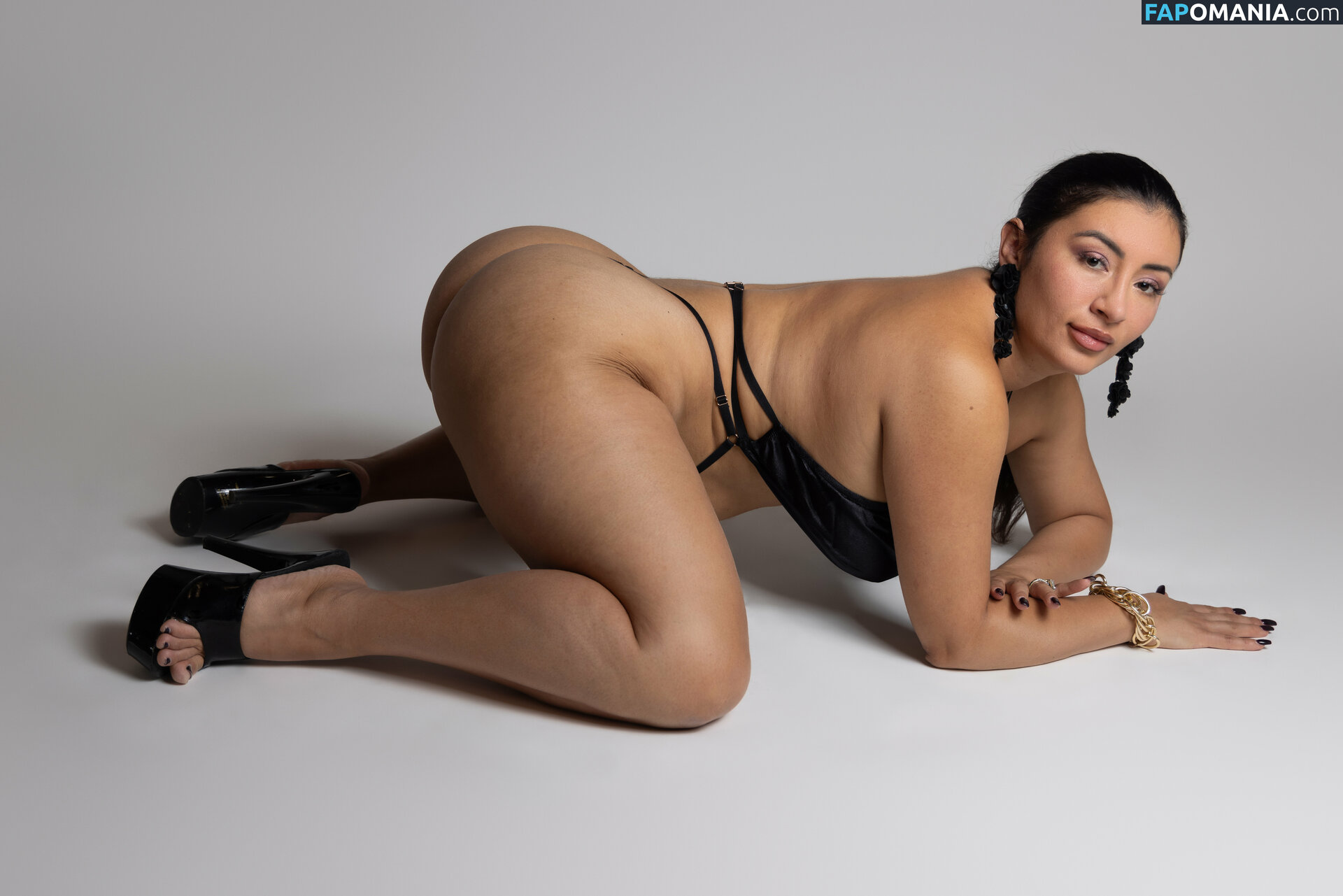 Selena Adams / officialselenaadams4 / selenaadams69 Nu OnlyFans  Foto vazada #293