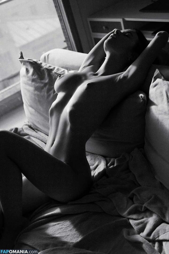 Shaky / nigriv_pill / shakywarriorprincess Nu OnlyFans  Foto vazada #64