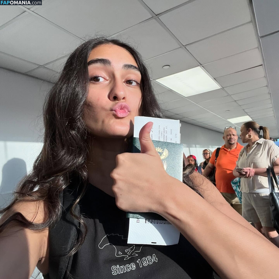 Shalu.al0o / shalu.alo0 Nu OnlyFans  Foto vazada #10