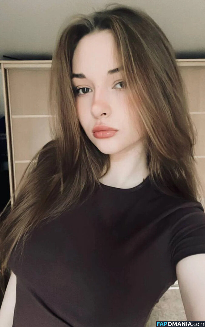 Miroslava / reel / sharrimalagisi Nu OnlyFans  Foto vazada #5