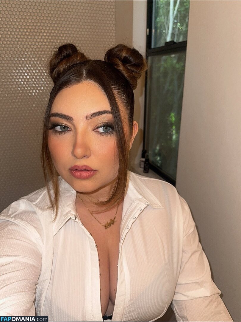 Shelby Young / shelbyhyoung / youngshelby04 Nu OnlyFans  Foto vazada #1