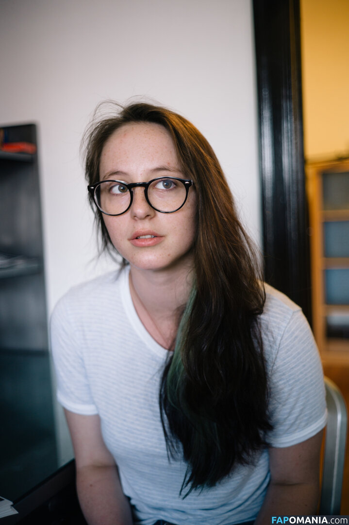 Girlfriend Reviews / Shelby / shelby_margaret / shelbyamerican Nu OnlyFans  Foto vazada #1