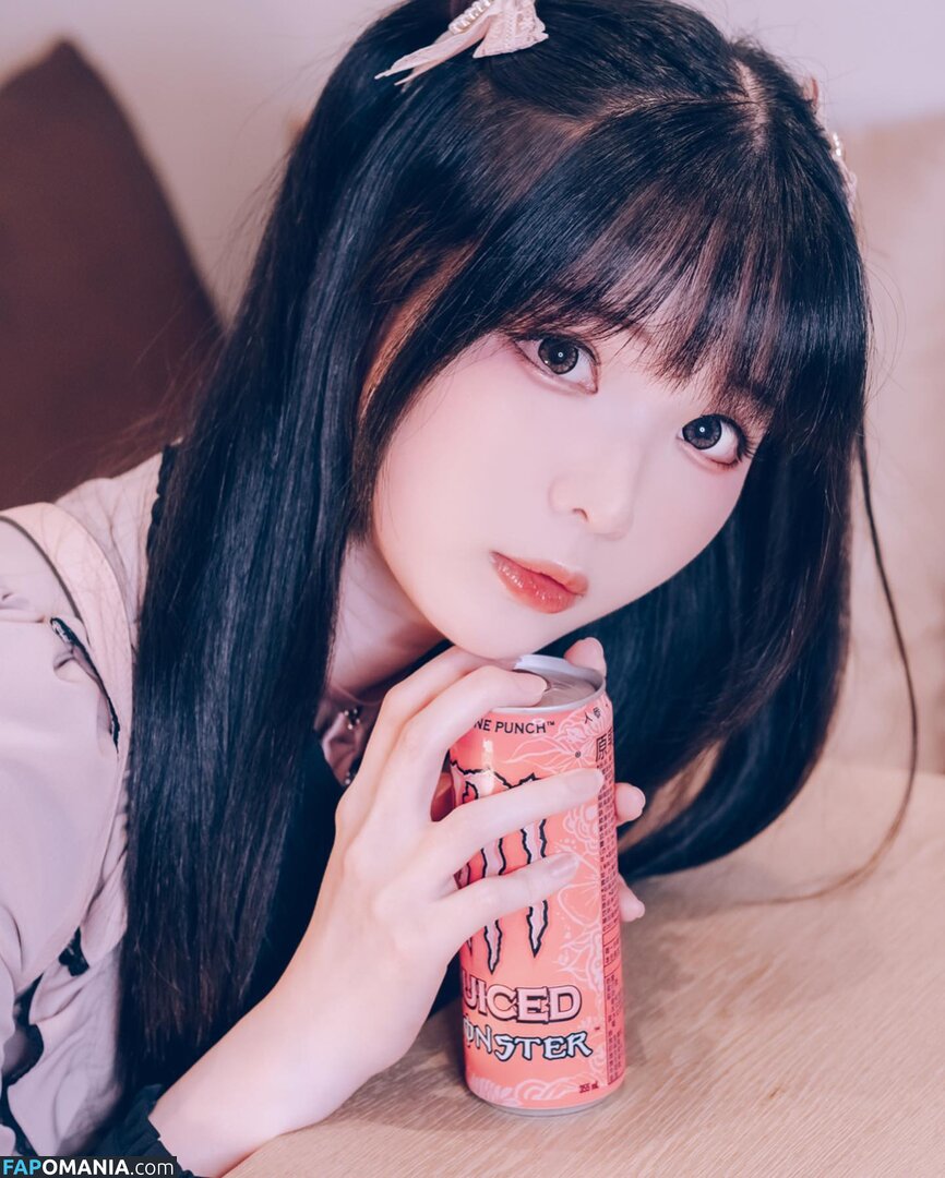 Shimo / shimotsuki18 / shimotsukiTW Nu OnlyFans  Foto vazada #46