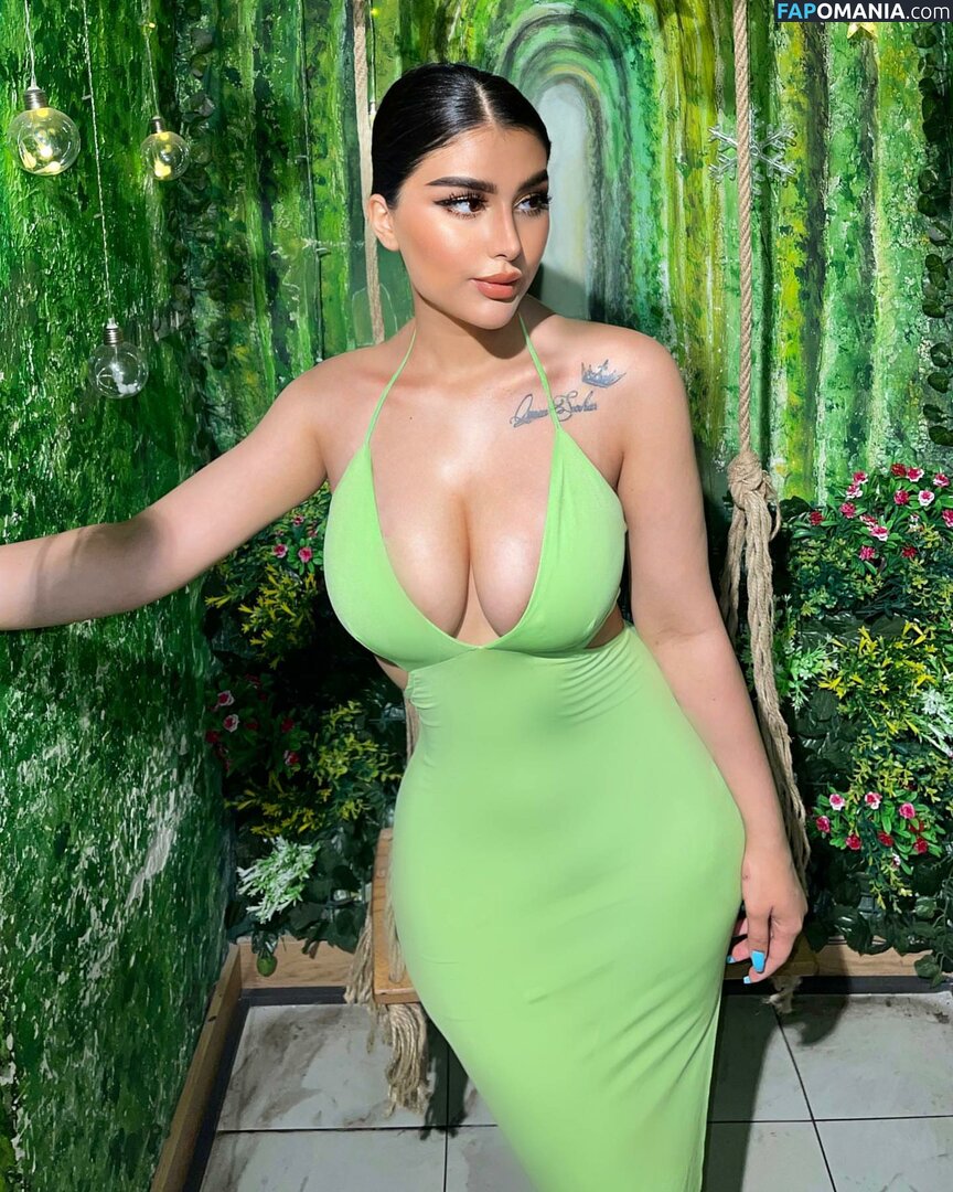 Shiraziya_baby / shiraziya.babyy Nu OnlyFans  Foto vazada #4