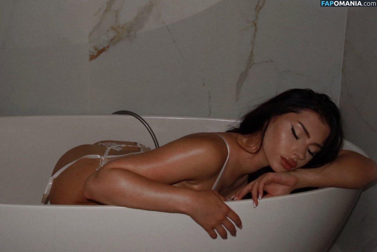 Syndii69 / _shtatnova__ / shtatnova / syyndiii Nu OnlyFans  Foto vazada #1