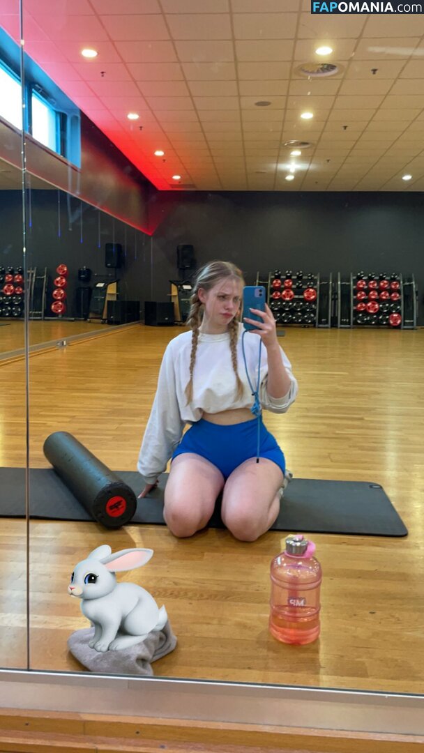 Shutupmelissa / _shutupmelissa_ / itsmelissahickey / melissa-louise / shutupmadz Nu OnlyFans  Foto vazada #81