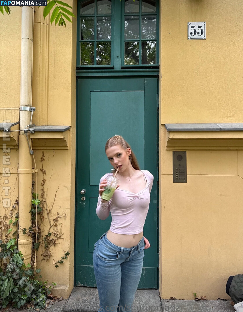 Shutupmelissa / _shutupmelissa_ / itsmelissahickey / melissa-louise / shutupmadz Nu OnlyFans  Foto vazada #447