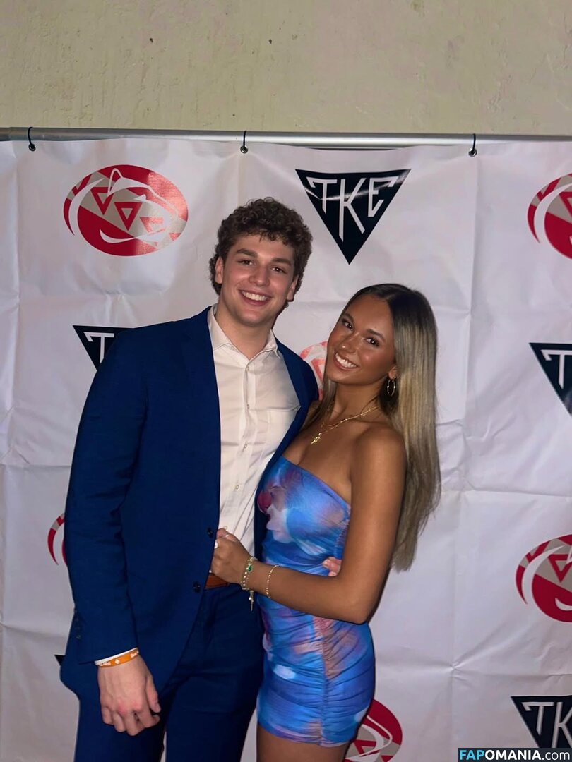 Sienna Holland / siennahollanddd Nu OnlyFans  Foto vazada #2