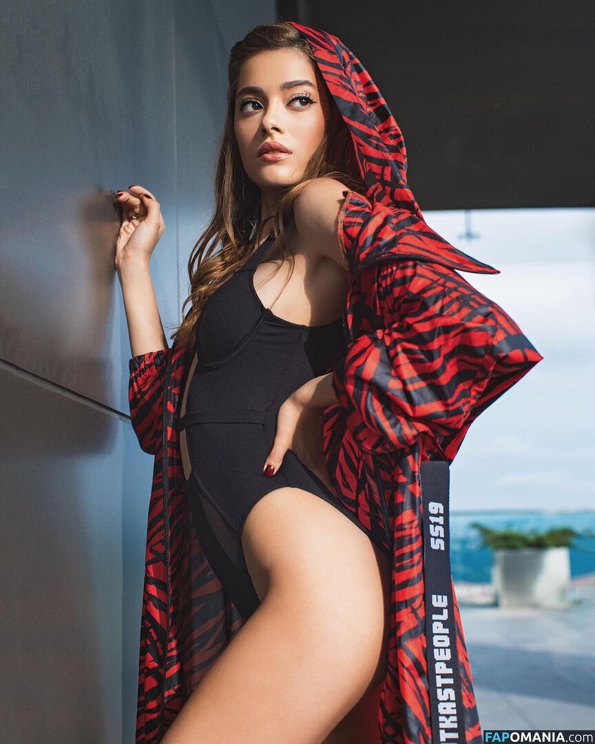 Simay Barlas Nu OnlyFans  Foto vazada #3