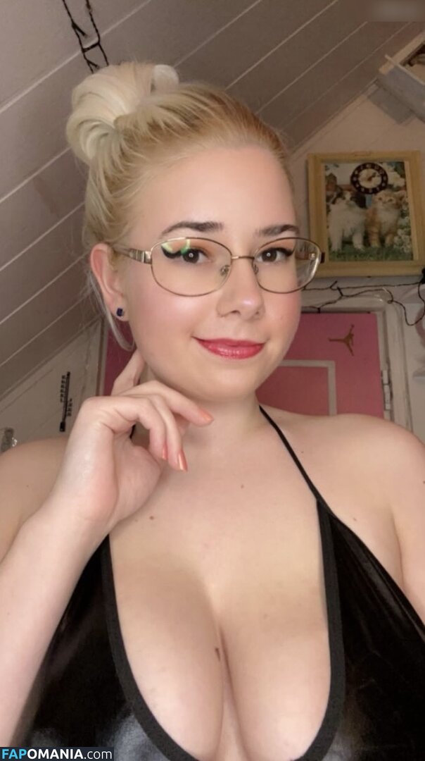 Sina-Marie Hüttner / sina.mh2001 Nu OnlyFans  Foto vazada #11