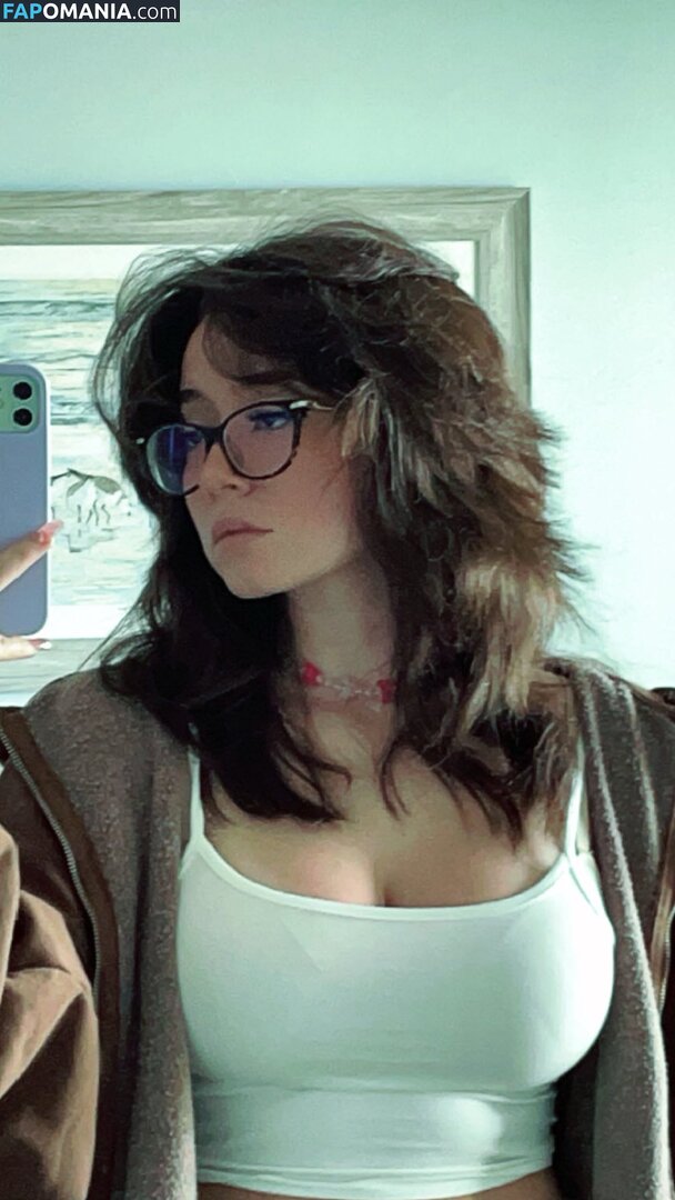 https: / skypiiiii / skyypiiiii Nu OnlyFans  Foto vazada #5