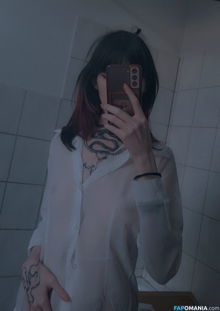 https: / sm0ltiddym0thgf Nu OnlyFans  Foto vazada #5