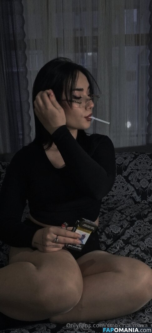 smoking_maya Nu OnlyFans  Foto vazada #9
