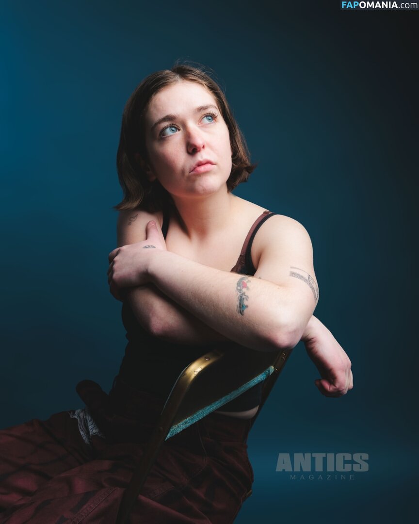 Lindsey Jordan / Snailmail Nu OnlyFans  Foto vazada #8