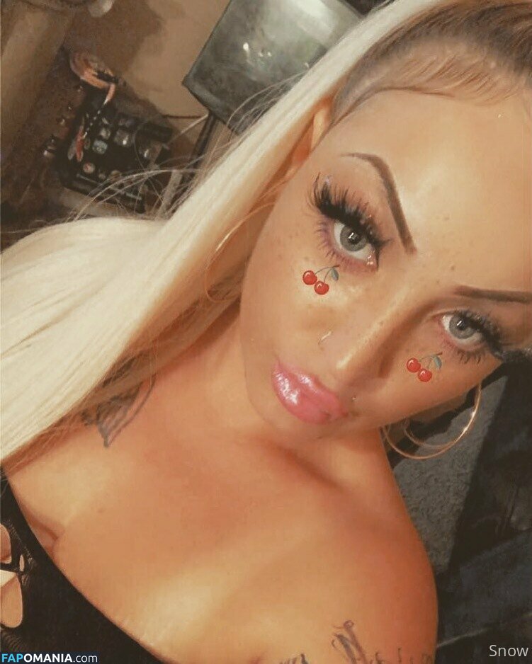 snowbunnygang420 / snowbunnysara420 Nu OnlyFans  Foto vazada #10