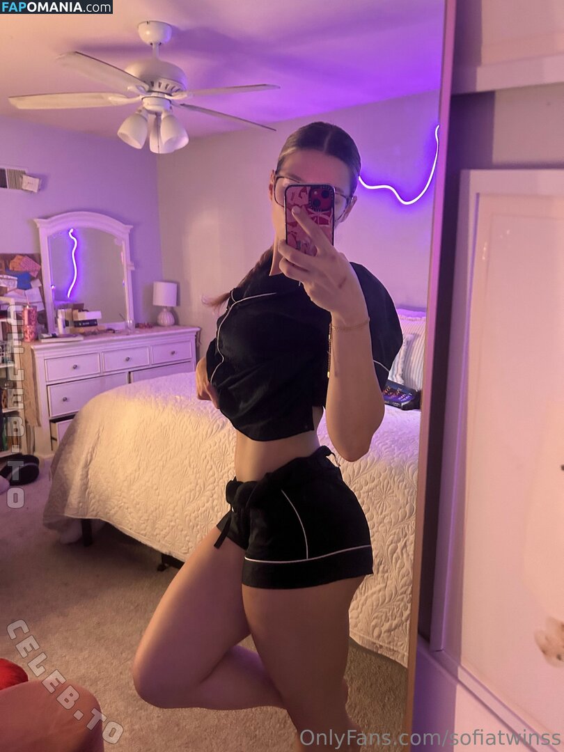 diezwillinge.angel / sofiatwinss Nu OnlyFans  Foto vazada #1