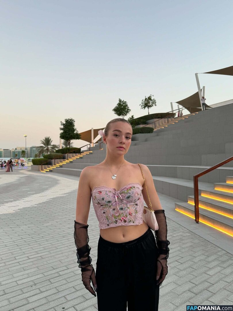 Sofya Plotnikova / sofyaplotnikova Nu OnlyFans  Foto vazada #6