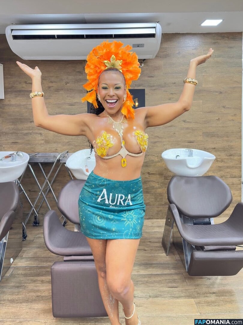 BBB 4 / Solange Vega / https: / solvegaoficial Nu OnlyFans  Foto vazada #1
