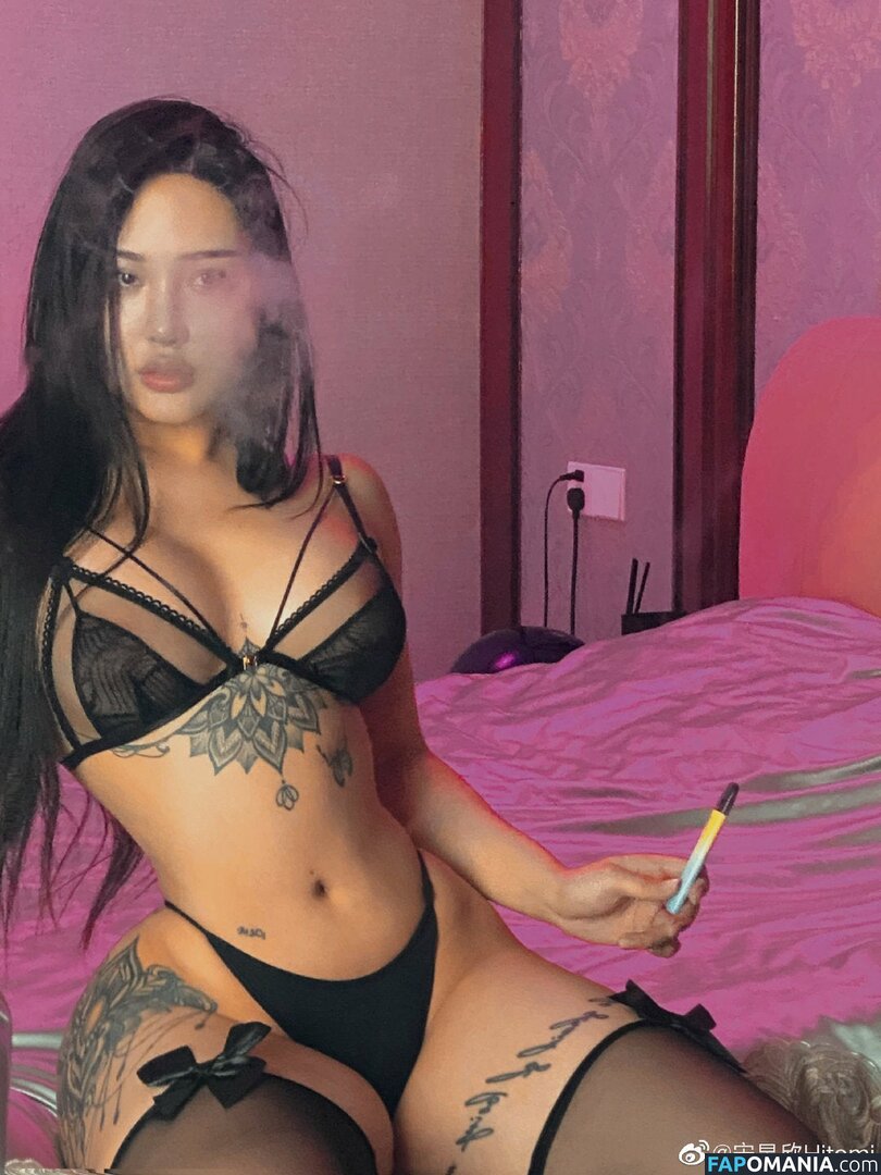 Songyuxin Hitomi / hitomi_official / songyuxin_hitomi Nu OnlyFans  Foto vazada #57