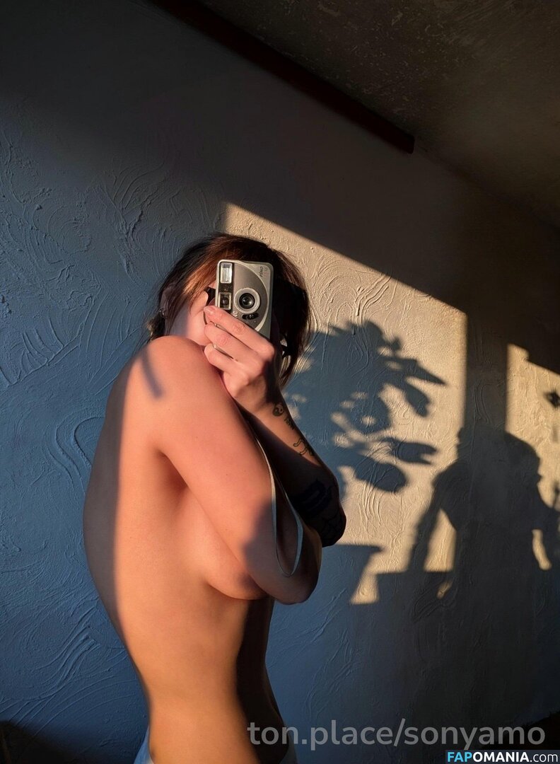 SonyaMO / sonyamoanddough Nu OnlyFans  Foto vazada #9