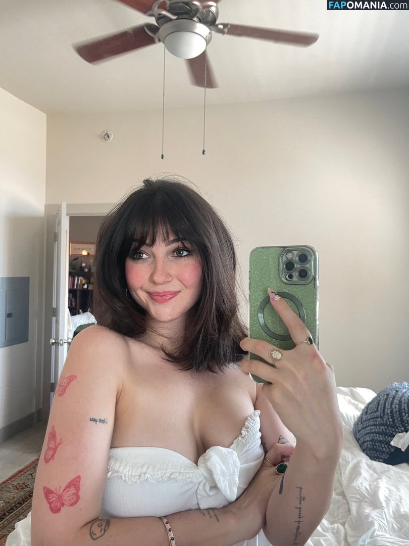 Sophie43 / l3avem3alone / soph8983 / sophia8983 Nu OnlyFans  Foto vazada #31