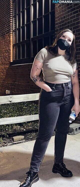 Soccer Mommy / Sophia Allison / soccermommyband Nu OnlyFans  Foto vazada #2