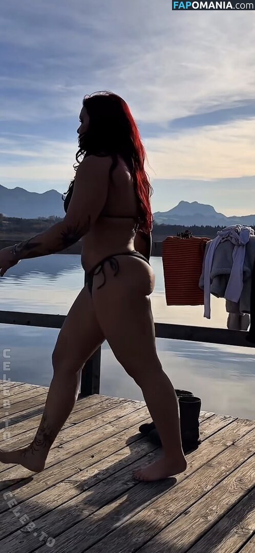 Sophia Thiel / sophia.thiel Nu OnlyFans  Foto vazada #1