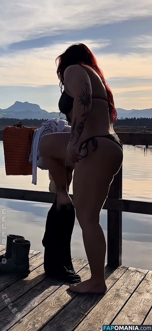 Sophia Thiel / sophia.thiel Nu OnlyFans  Foto vazada #3