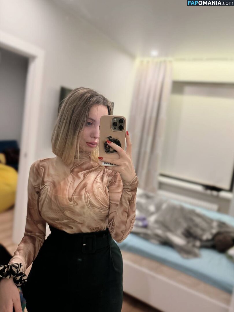 Sophia Volzhenskaia / sophia.volzhenskaia / volzhenskaia Nu OnlyFans  Foto vazada #95