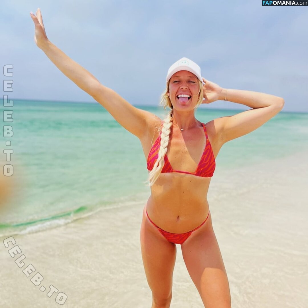 Sophie Cunningham / https: / sophaller / sophie_cham / sophiecham Nu OnlyFans  Foto vazada #15