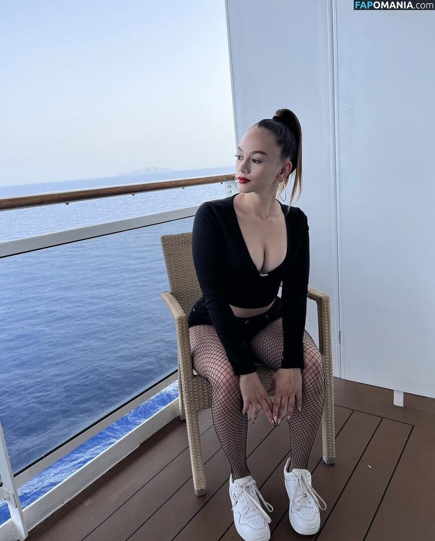 Sophie Gerlach / _.sophie05._ Nu OnlyFans  Foto vazada #6