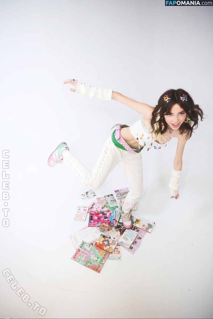 Sophie Powers / https: / sophiep0wers Nu OnlyFans  Foto vazada #9