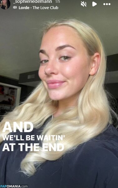Sophie Riedemann / Sophuckingone / _sophieriedemann Nu OnlyFans  Foto vazada #262
