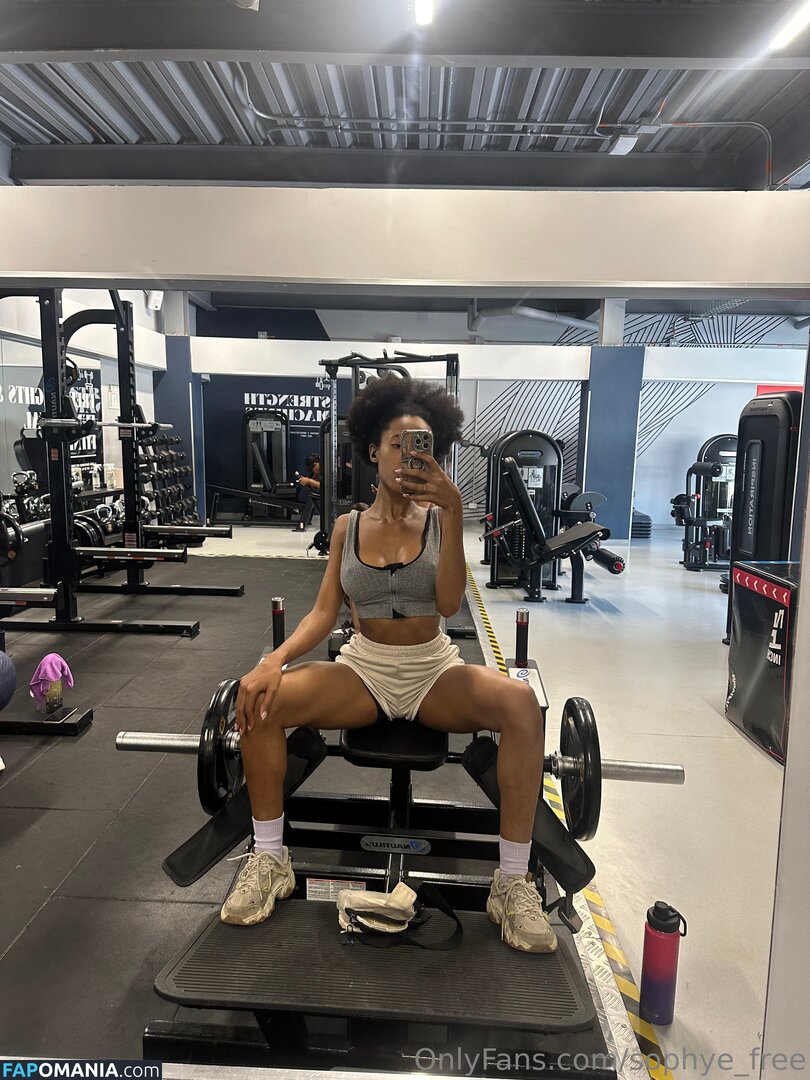 sophye_free / sophyesefrin Nu OnlyFans  Foto vazada #4